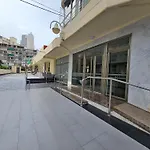 Zeus If Apartment *